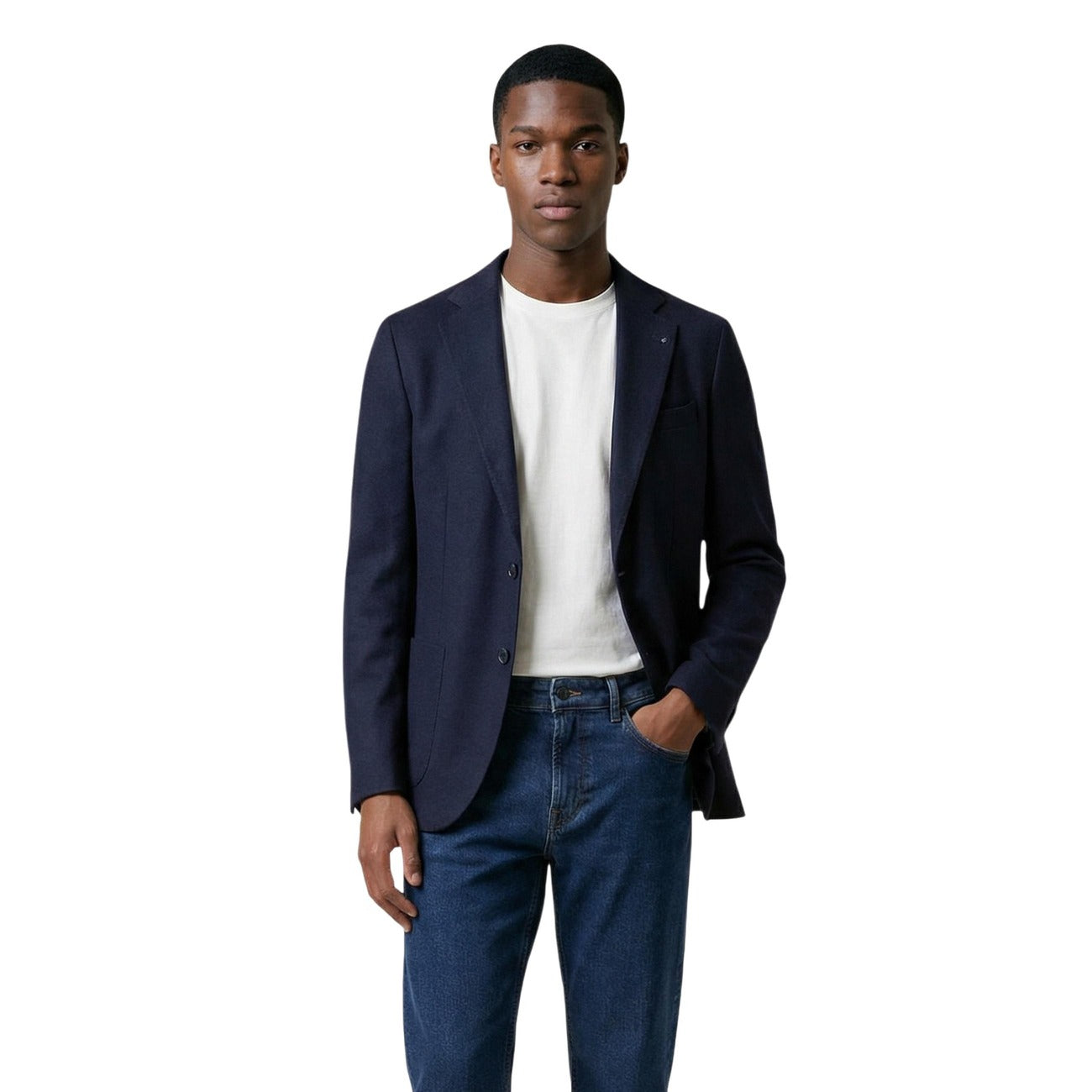Yos Men Blazer navy blue v-neck with lapel collar and buttons shown front on model gallery position 1 spring summer